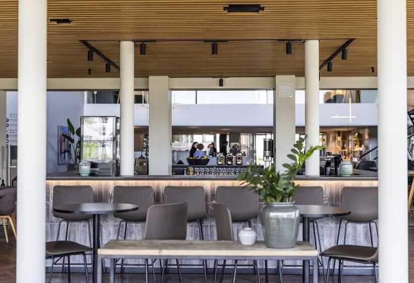 هتل Comwell Køge Strand