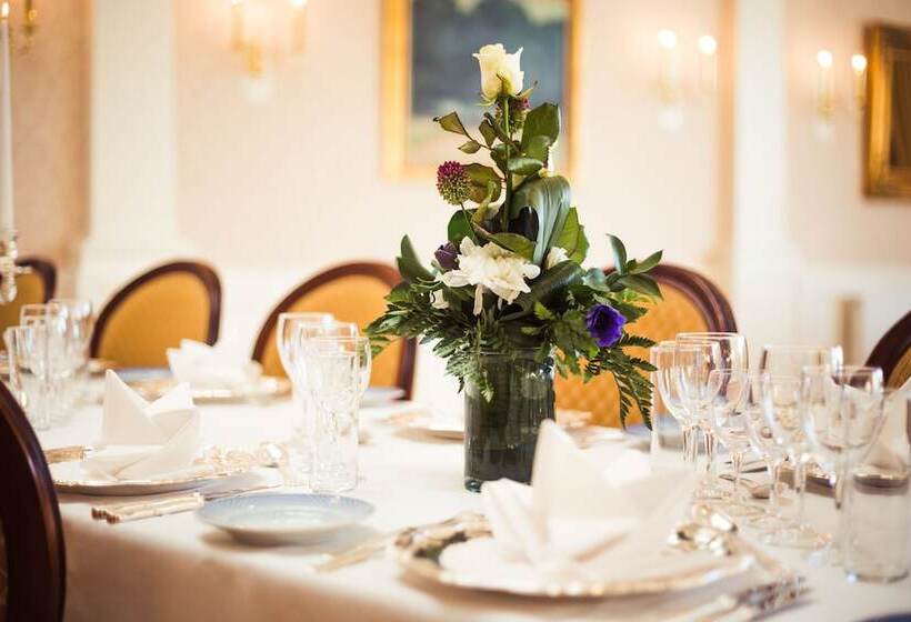 בית מלון כפרי Den Gamle Grænsekro Inn