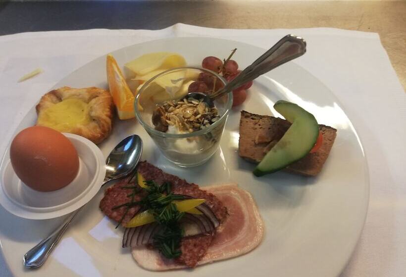 هتل Ebeltoft Park B & B