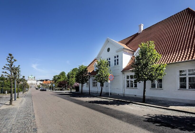 ホテル Fredensborg Store Kro