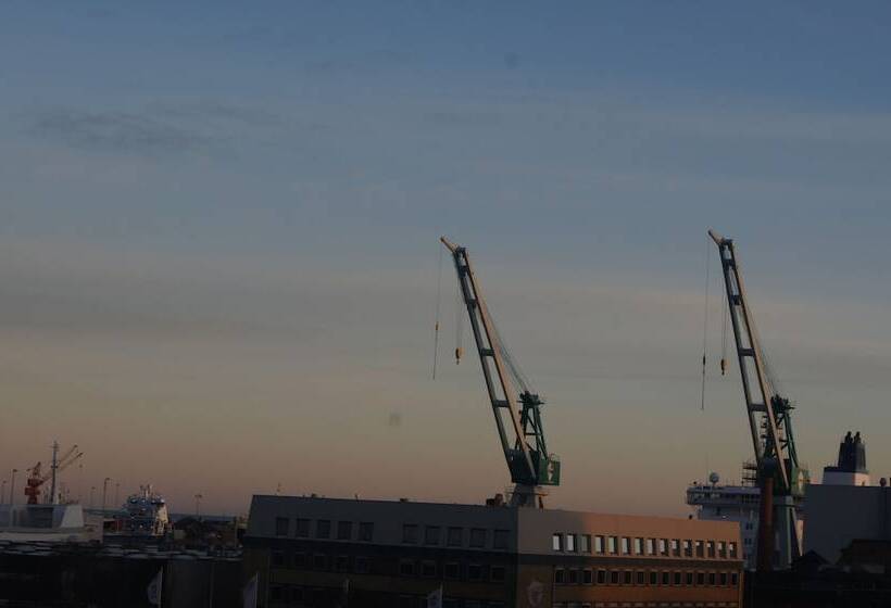 فندق Frederikshavn