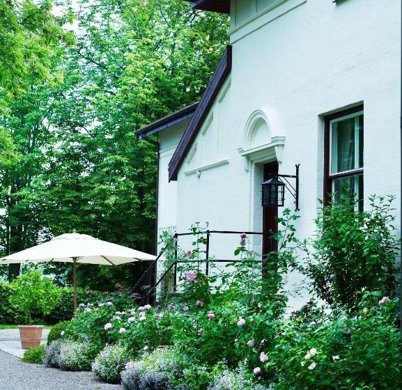 هتل Frederiksminde