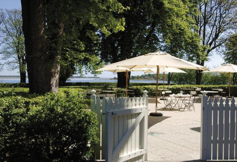 ホテル Frederiksminde