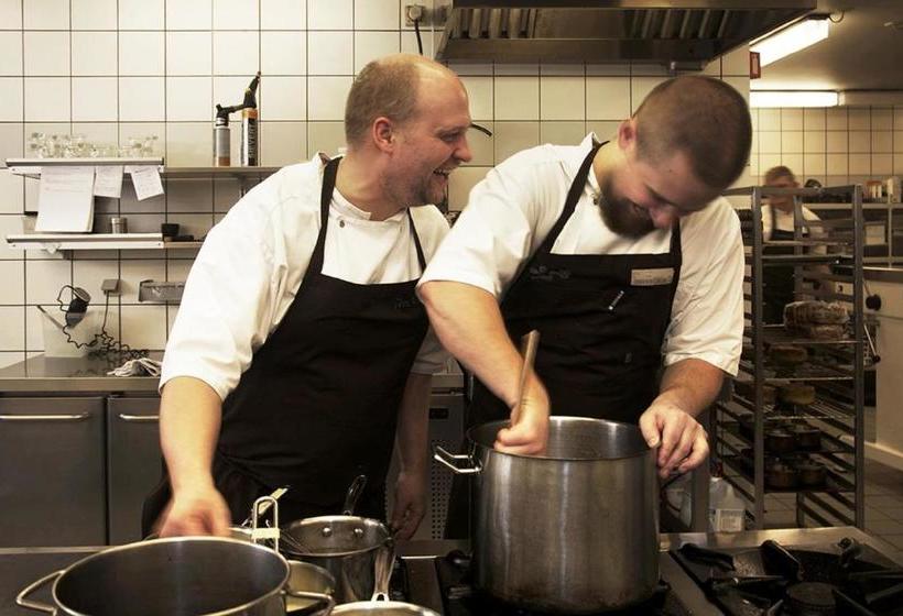 בית מלון כפרי And Restaurant Fru Larsen