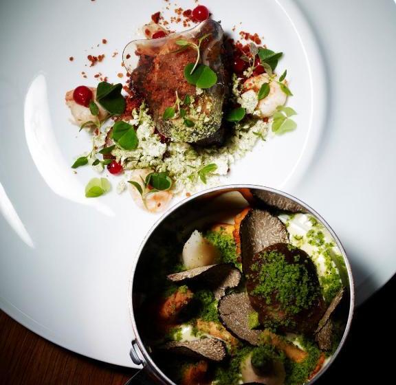 בית מלון כפרי And Restaurant Fru Larsen