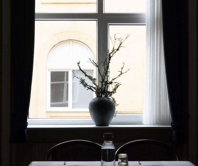 ホテル Helnan Phønix