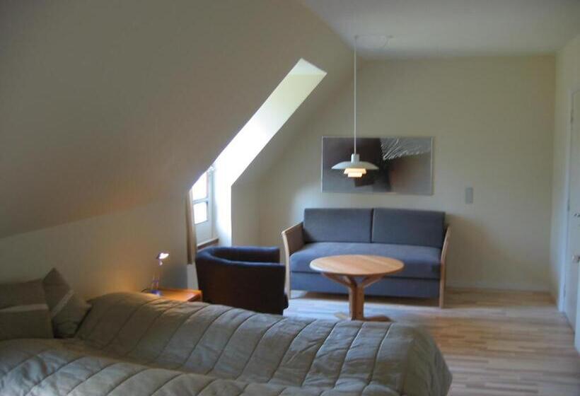 Отель Hovborg Kro