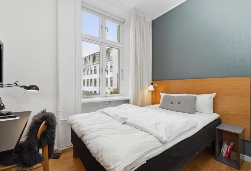 בית מלון כפרי Ibsens