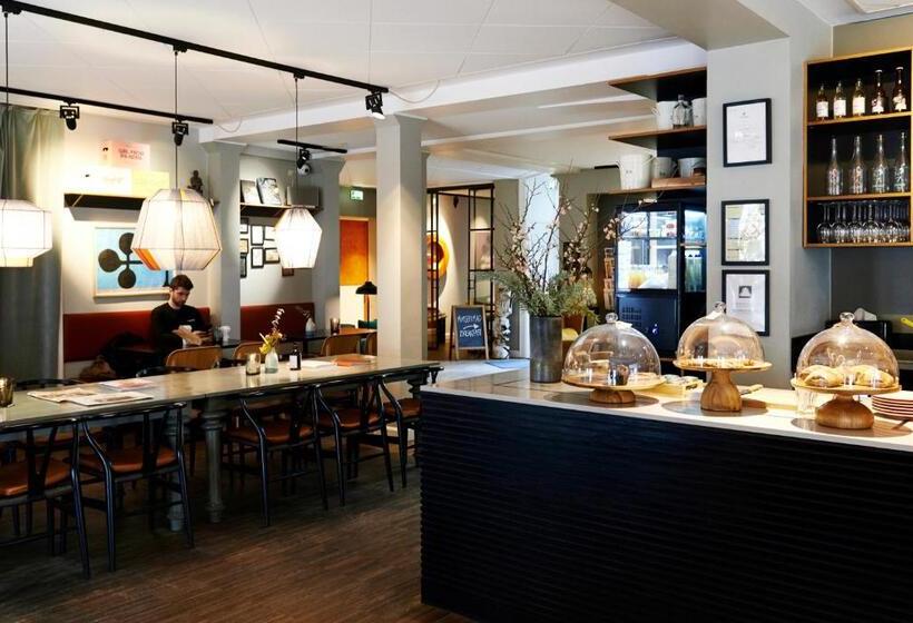 בית מלון כפרי Ibsens