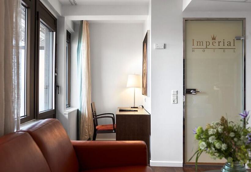 호텔 Imperial