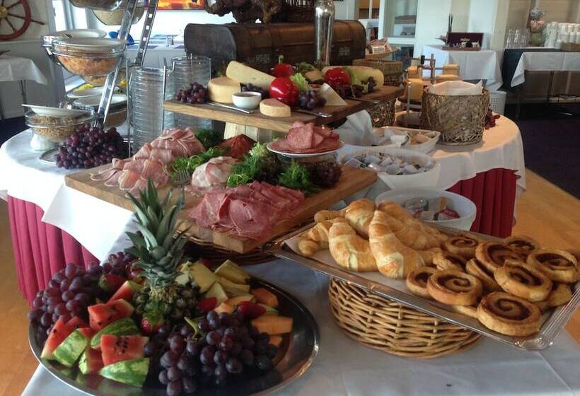 Отель Løgstør Park