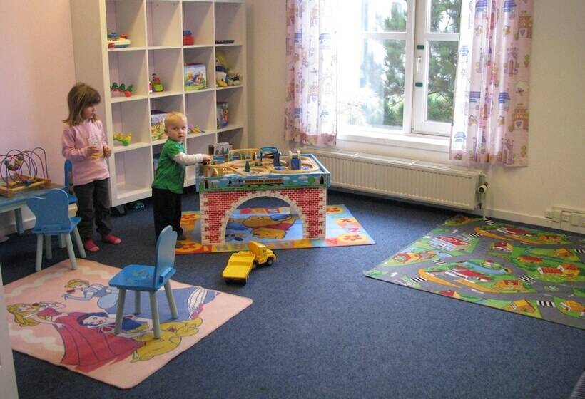 Отель Løgstør Park