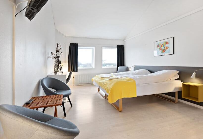 Отель Løgstør Park