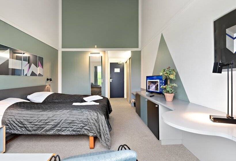 Отель Løgstør Park