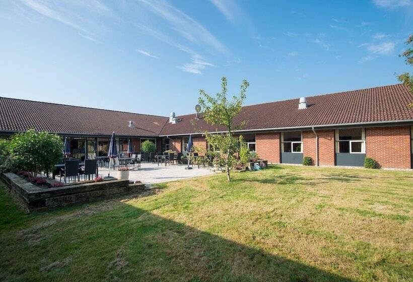 فندق Lynggaarden