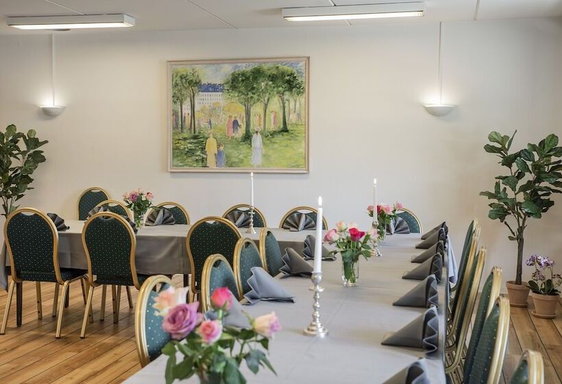 فندق Lynggaarden