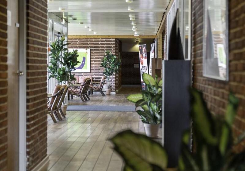 فندق Lynggaarden