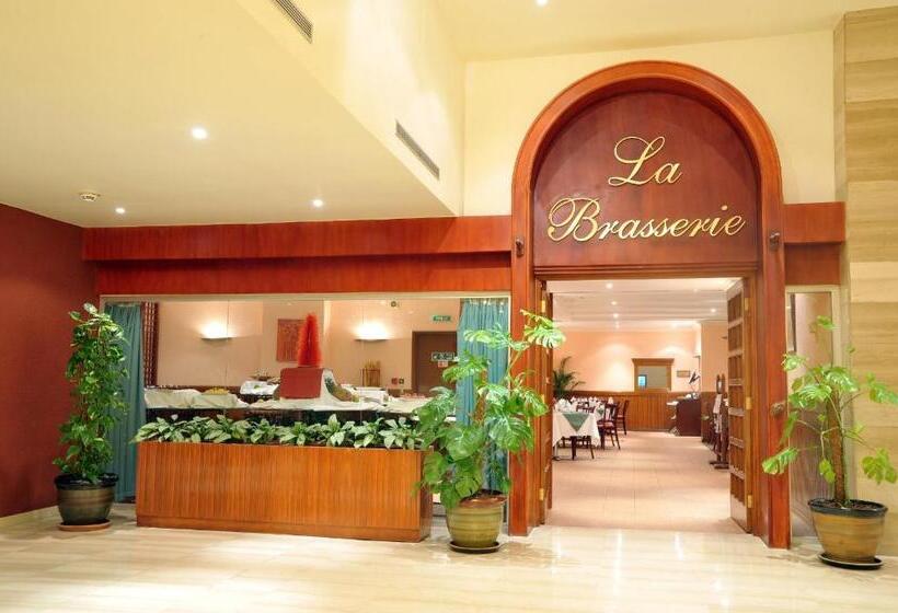 هتل Treffen House Doha   Souq Waqif And Next To Msheireb Metro Station