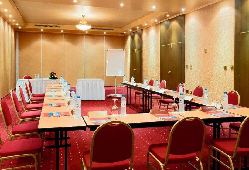 هتل Treffen House Doha   Souq Waqif And Next To Msheireb Metro Station