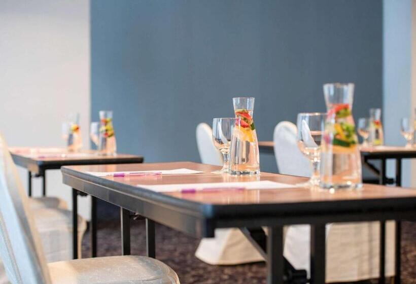 هتل Treffen House Doha   Souq Waqif And Next To Msheireb Metro Station