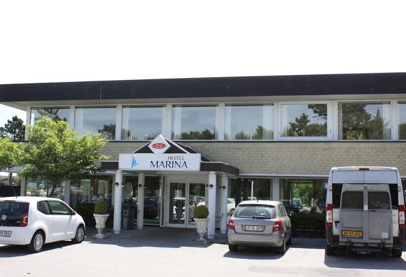 ホテル Marina