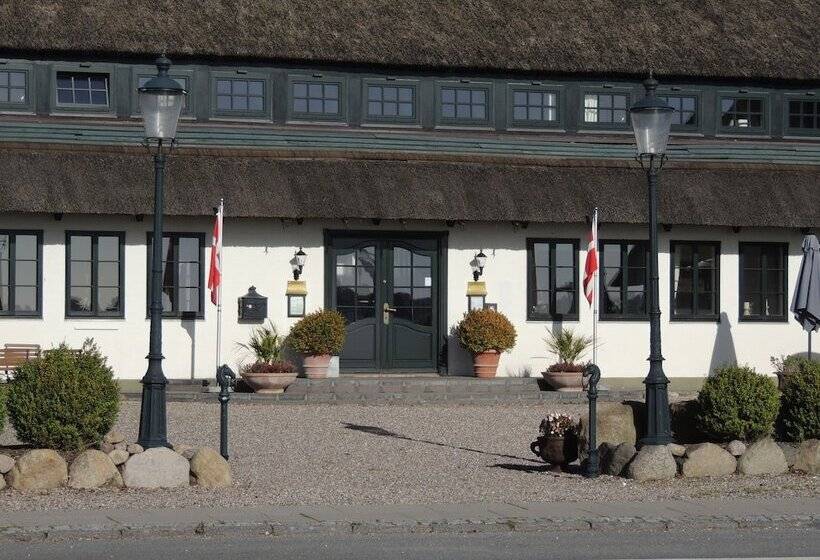 בית מלון כפרי Munkebo Kro &