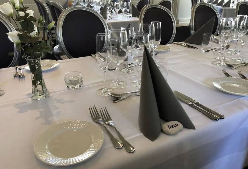 בית מלון כפרי Munkebo Kro &