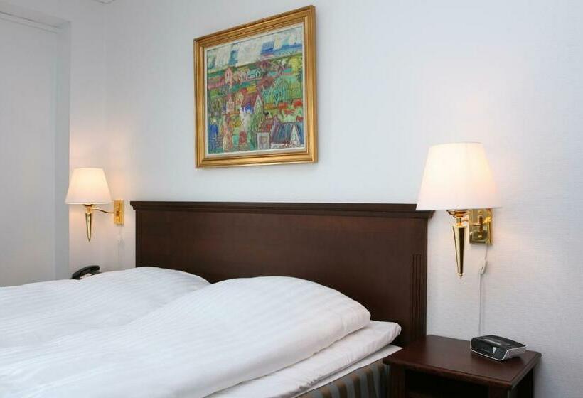 Отель Phønix Hjørring