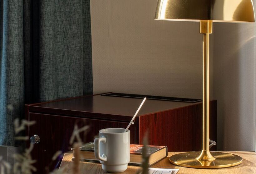 Отель Phønix Hjørring