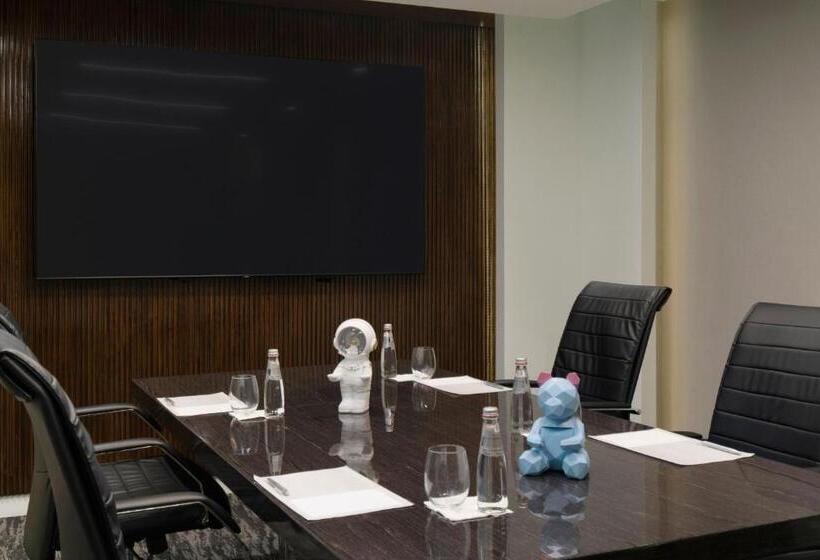 Renaissance Santo Domingo Jaragua Hotel & Casino