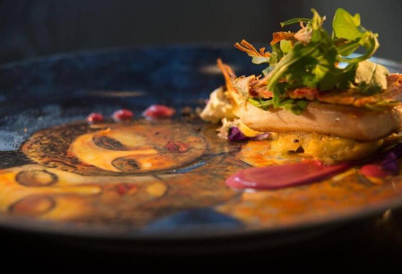 Renaissance Santo Domingo Jaragua Hotel & Casino