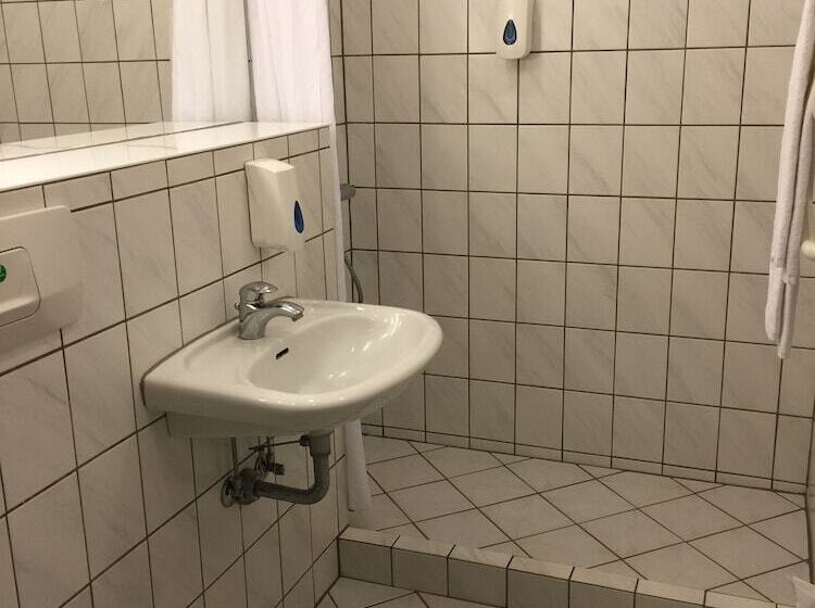 בית מלון כפרי Rold Storkro