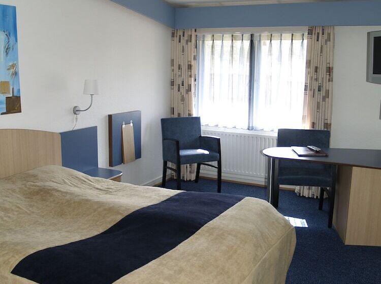 בית מלון כפרי Rold Storkro