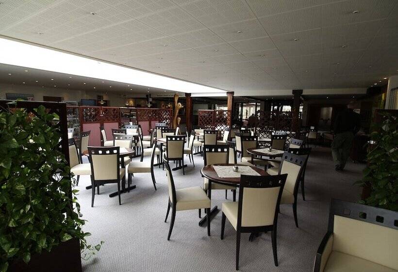 فندق Rold Storkro