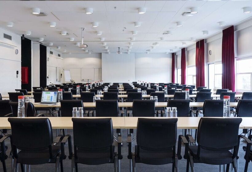 酒店 Scandic Aalborg øst