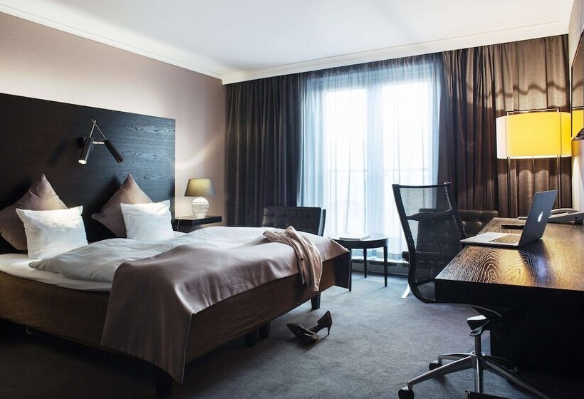 هتل Scandic Front