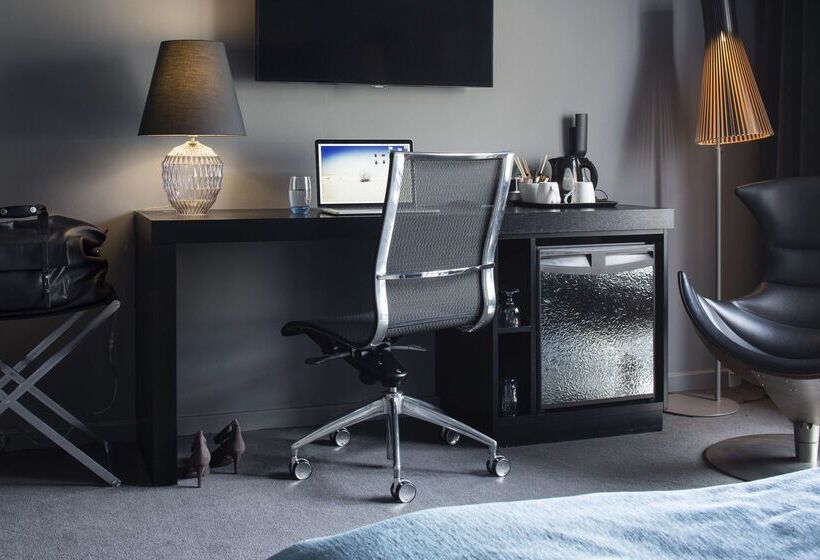 בית מלון כפרי Scandic Front