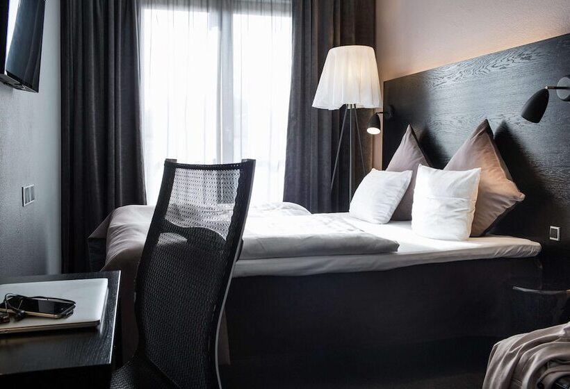 בית מלון כפרי Scandic Front