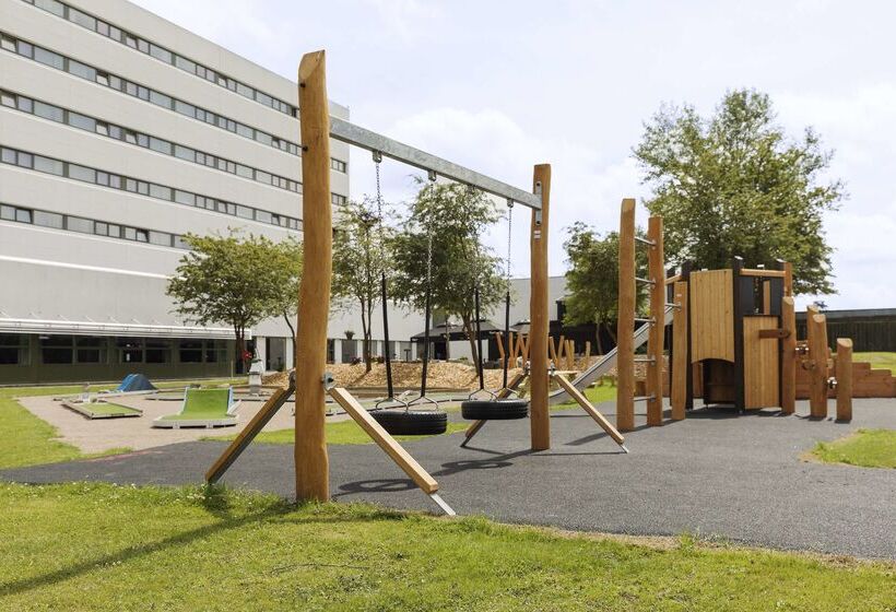 בית מלון כפרי Scandic Hvidovre