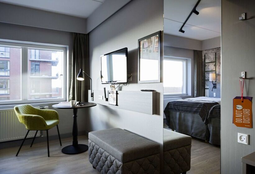 בית מלון כפרי Scandic Olympic