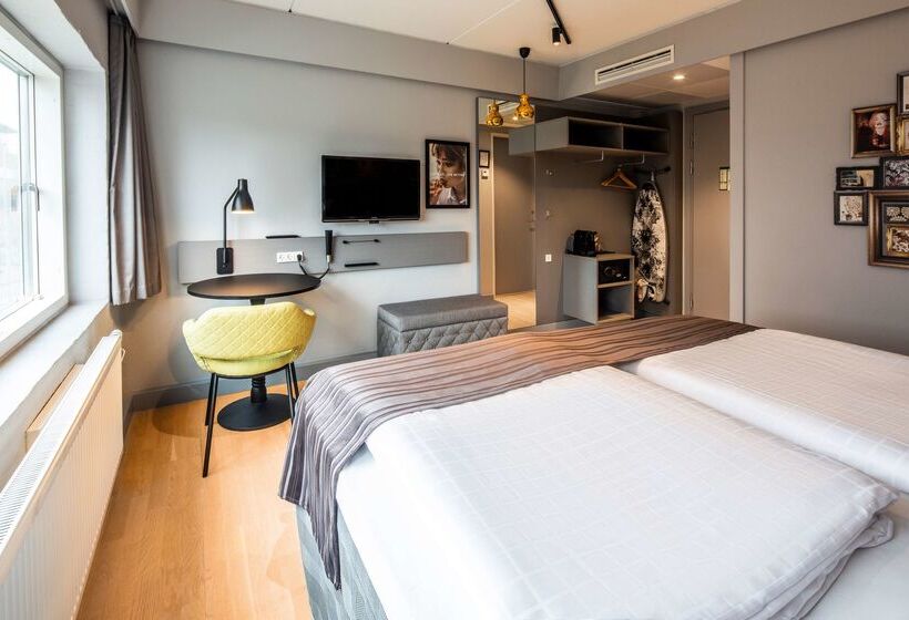 בית מלון כפרי Scandic Olympic