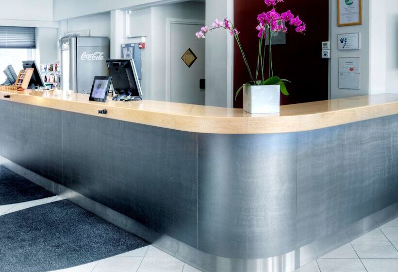 בית מלון כפרי Scandic Olympic