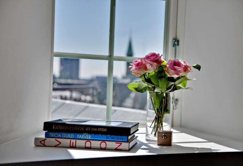 Отель Scandic Palace