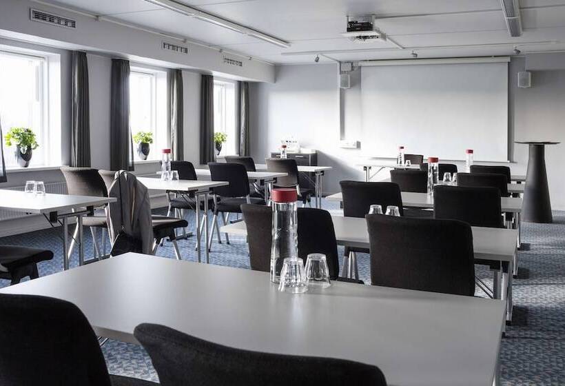 Отель Scandic Regina