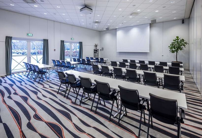 هتل Scandic Roskilde Park