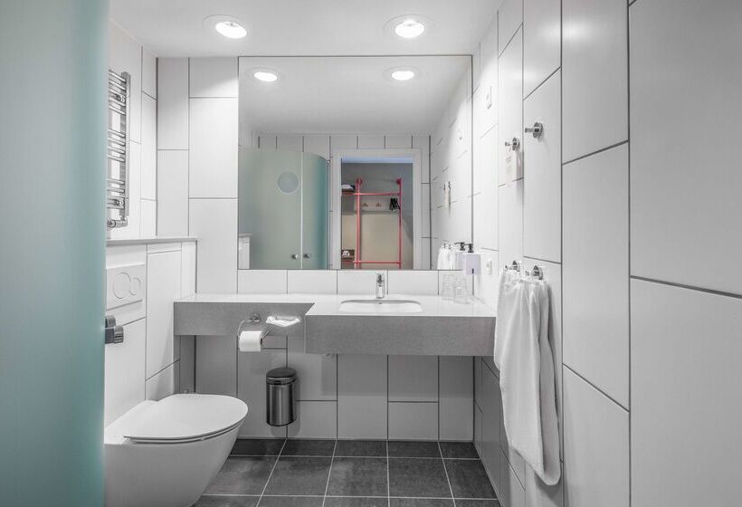 Quality Hotel The Reef