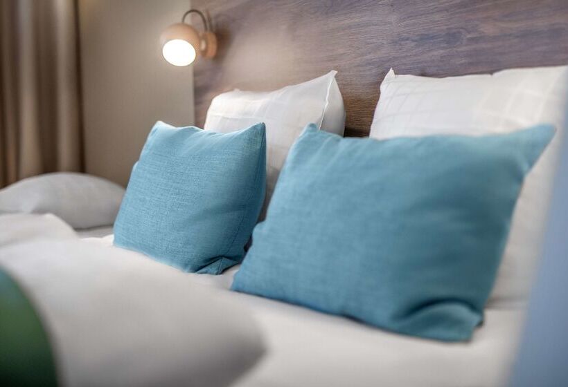 Quality Hotel The Reef