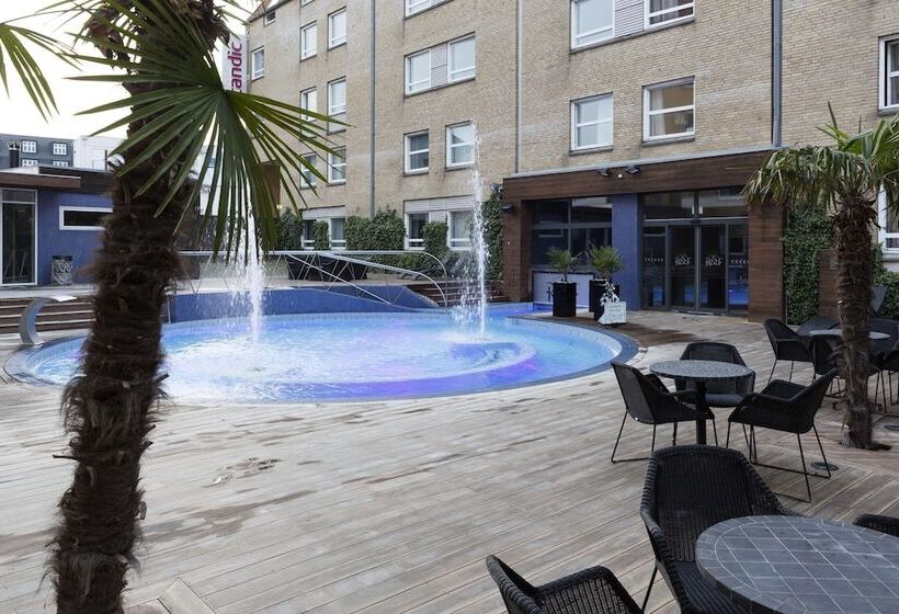 Quality Hotel The Reef