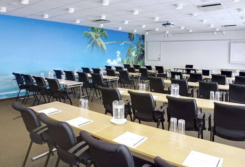 Quality Hotel The Reef