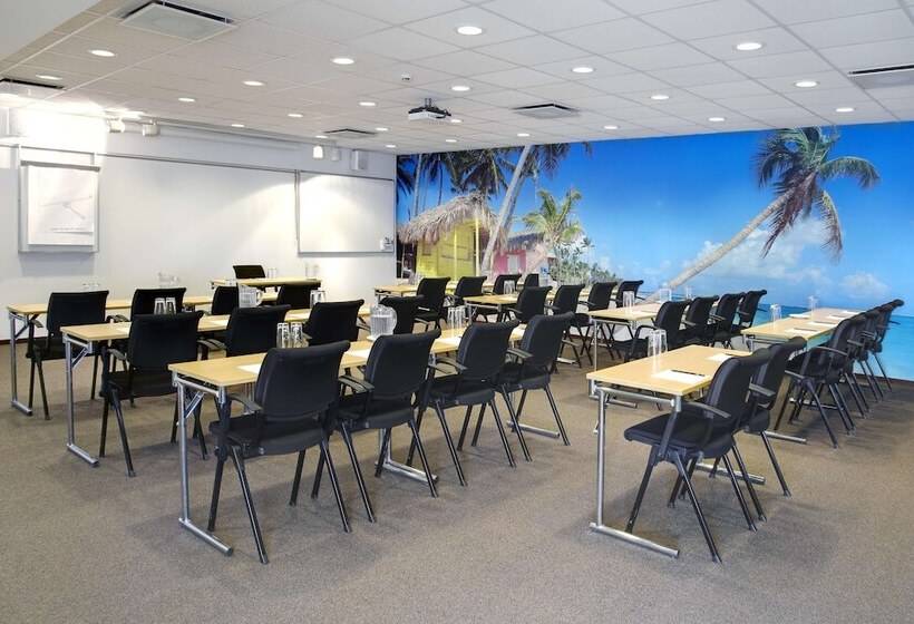 Quality Hotel The Reef